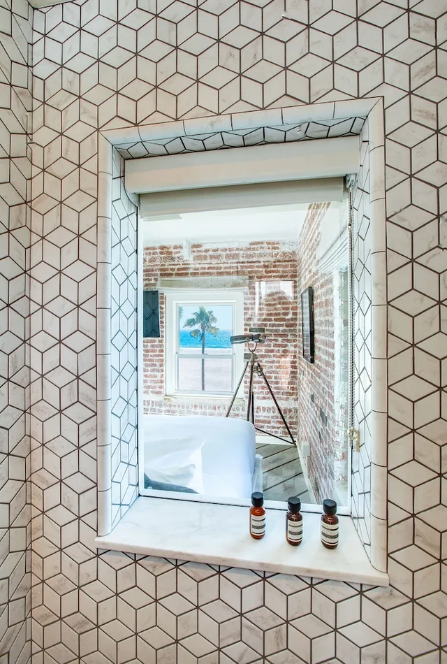 Bungalow, King Bed, Ocean Front, Venice V Hotel 9/9