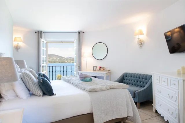 Deluxe, Double Bed, Sea View, La Bastide D Antoine 3/6
