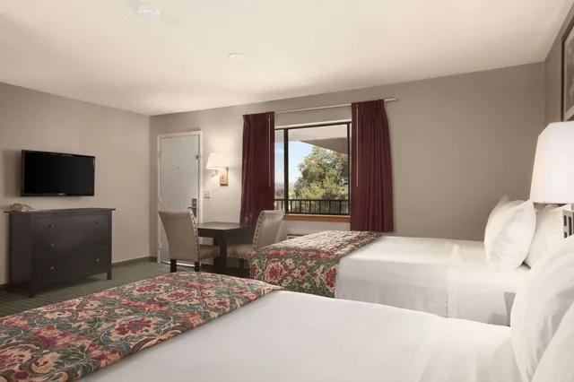 غرفة بسريرين كوين، Days Inn by Wyndham Cortez 3/4