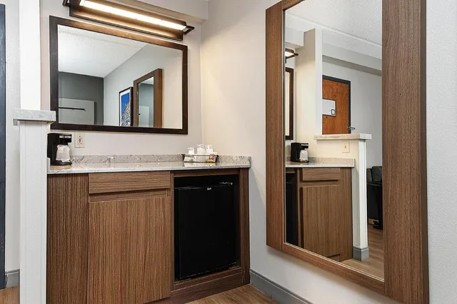 Room, 2 Double Beds, High Floor, Accessible, Hyatt Place Houston North 5/5