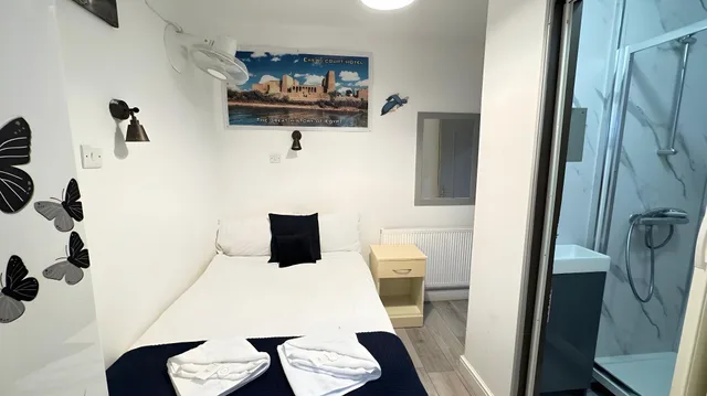 غرفة اقتصادية، Hotel Earls Court 1/2