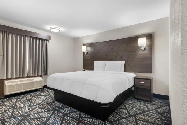 غرفة بسرير كينج بجاكوزي، Americas Best Value Inn Bishopville 1/10