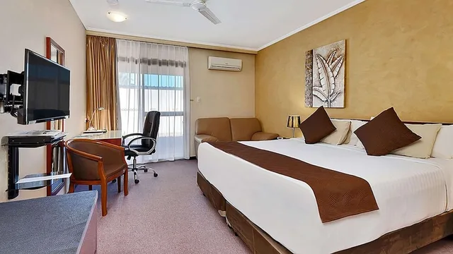 غرفة قياسية بسرير كينج، Comfort Inn Whyalla 1/3