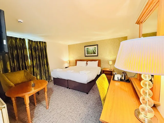 Classic, Double Bed, Wrexham Llyndir Hotel By Belvilla 6/10