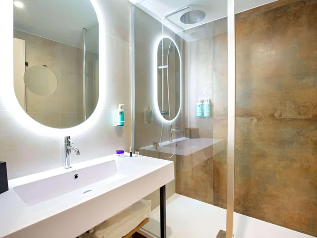 غرفة كلاسيكية بسرير مزدوج، Novotel Beaumanoir 7/9
