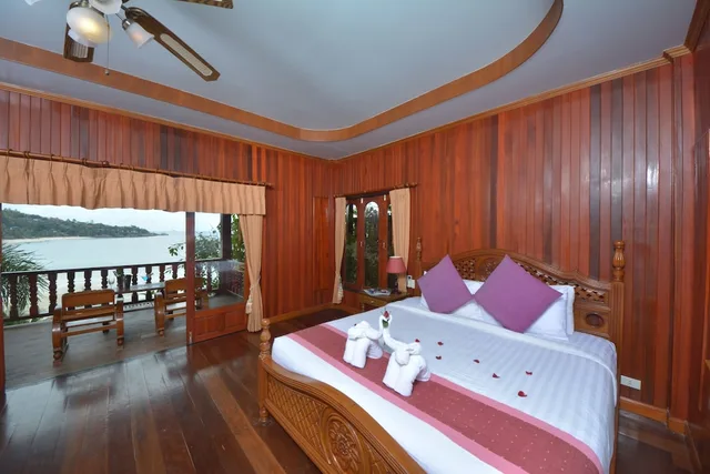 Superior, Bungalow, Double Bed, Sea View, Haad Yao Bayview Resort And Spa 4/7