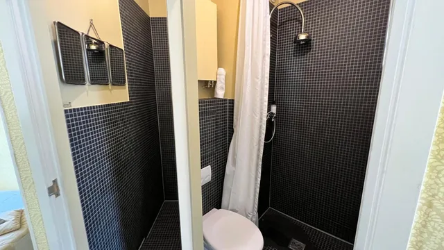 غرفة قياسية بسريرين منفصلين، Hotel Le Berger 9/10