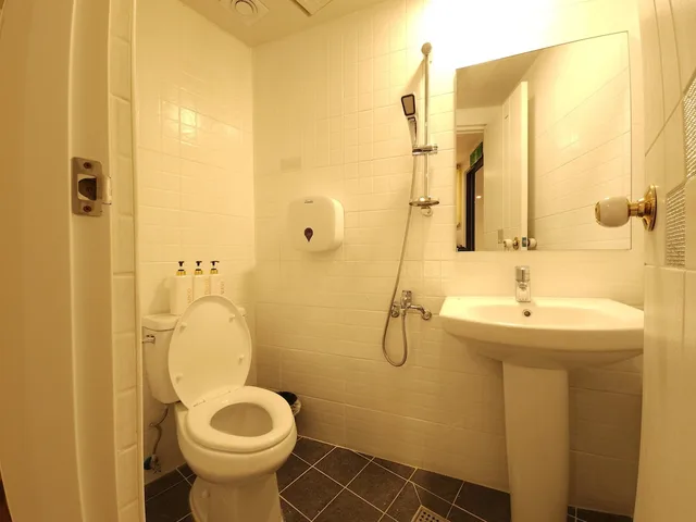غرفة مفردة بسرير فردي، OYO Hostel Myeongdong 5 3/3