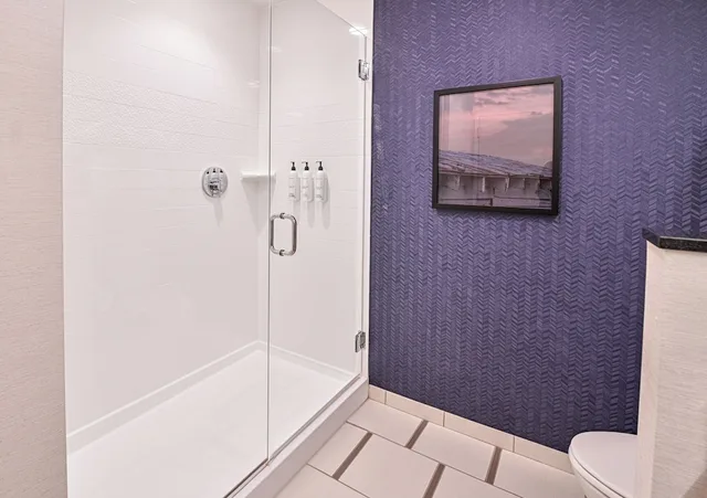 جناح بسرير كينج مع أريكة، Fairfield Inn Suites East Grand Forks 5/5