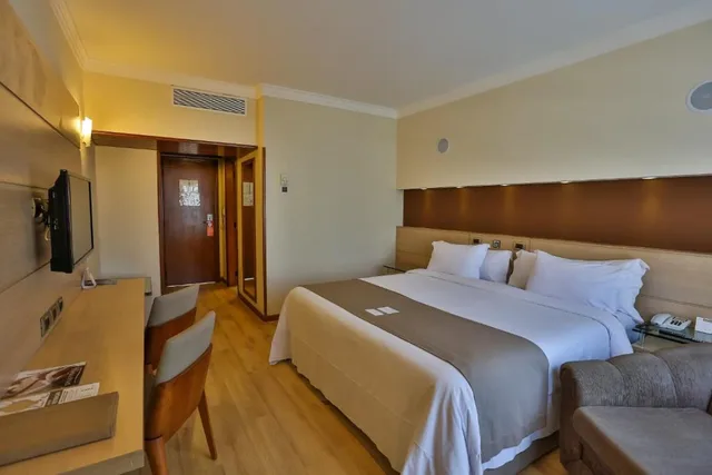 Premier, Bourbon Santos Hotel (ex Mendes Hotel) 2/3