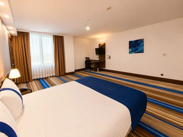 غرفة بسرير كينج لذوي الإعاقة، Liv City Hotels 6/9