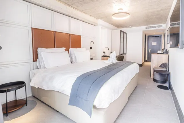 غرفة كومفورت مفردة بسرير مزدوج، The Londoner Hotel Sliema 1/3