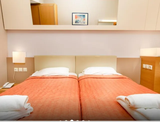 غرفة قياسية مفردة بسريرين منفصلين، Sovereign Beach Hotel 1/3