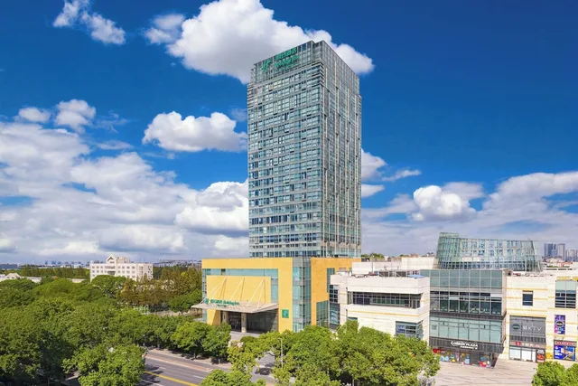 Holiday Inn Shanghai Minhang Center by IHG، Minhang 2/31
