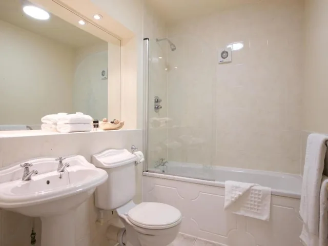 غرفة عائلية بسريرين مزدوجين، Wrexham Llyndir Hotel By Belvilla 8/8