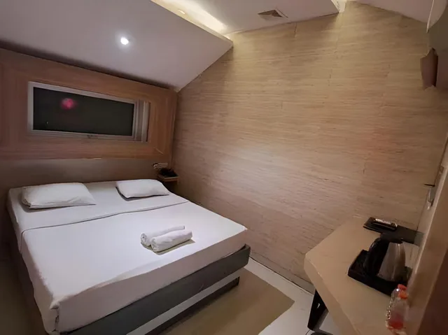 Vibe, Double Bed، Papaho Hotel 1/3