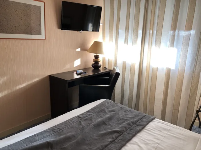 غرفة سوبيريور بسرير كوين، Hotel Restaurant Saint-Benoit 2/4