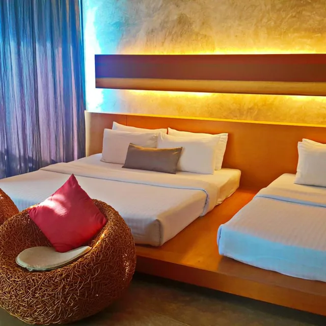 Suite, Triple, Xl، The Now Hotel 4/10