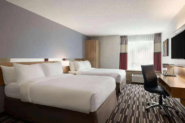 جناح بسريرين كوين، Microtel Inn And Suites By Wyndham Val-D Or 3/3