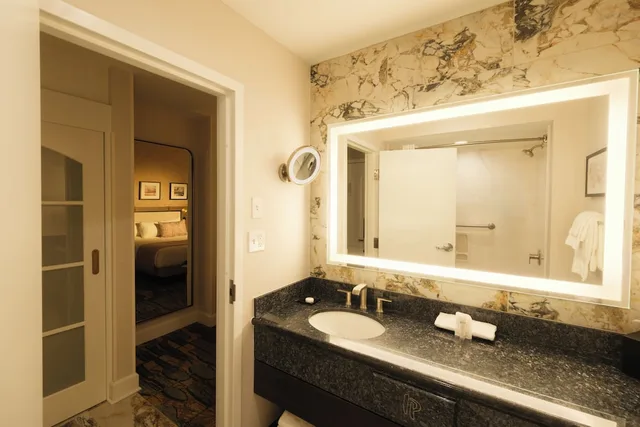 Renovated, Premium, King Bed, Smoking، Ip Casino Resort Spa 8/10