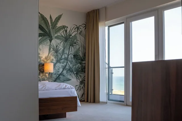 Suite, King Bed, THE GRAND Ahrenshoop 5/7