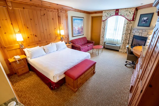 Preferred, King Bed, Lake Side، Oglebay Resort Conference Center 2/10