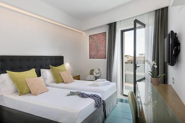 غرفة كومفورت بسرير مزدوج، RADA SIRI HOTEL 1/10