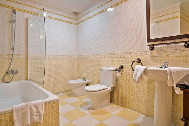 غرفة ديلوكس بسرير كوين، PALACIO REJADORADA 7/7