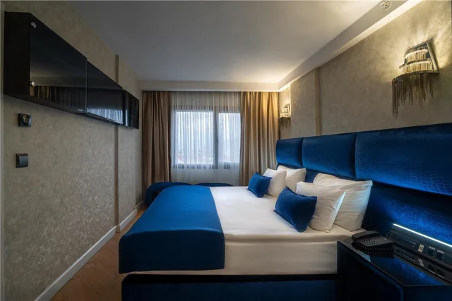 جناح بسرير كينج بإطلالة على المدينة بشرفة بجاكوزي، Best Western Izmir Hotel 1/1
