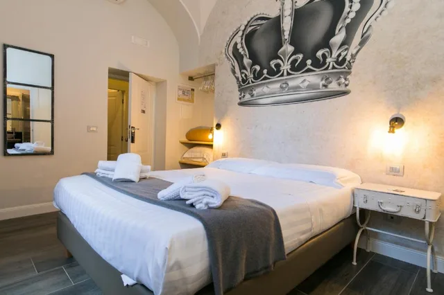 غرفة ديلوكس بسرير كوين، Trevi Contemporary Suite 7/10