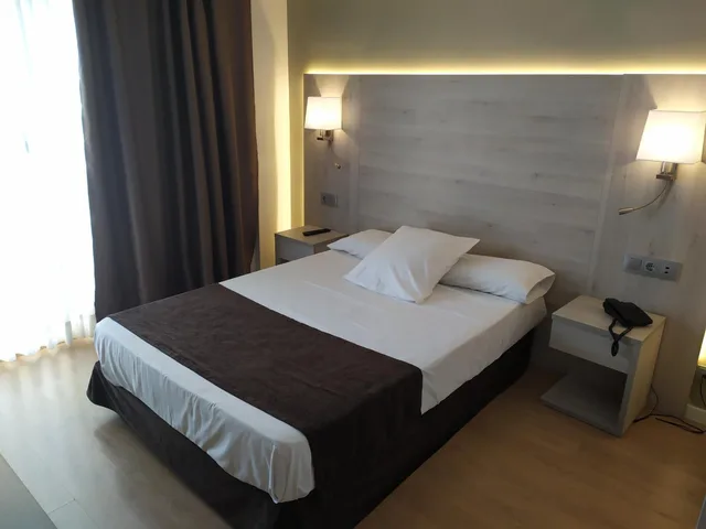 غرفة مفردة، Helios Lloret de Mar 4/8