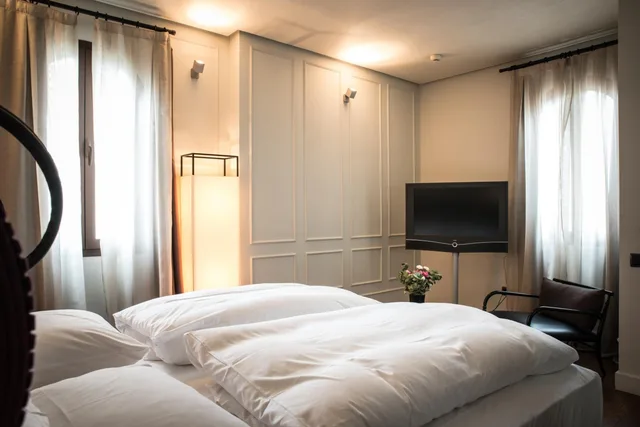 Deluxe, Double or Twin Bed, CoolRooms Palacio Villapanes 5 GL 5/8