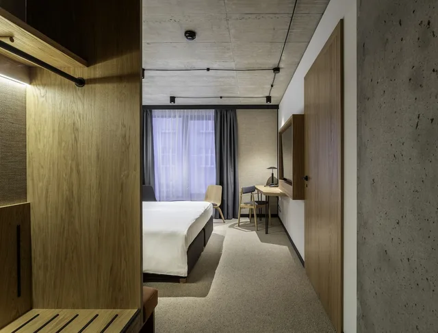 غرفة ديلوكس بسرير كوين، Qubus Hotel Katowice 4/6