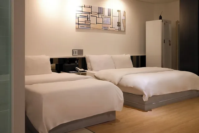جناح ملكي بسرير فردي وسريرين كوين، Hotel Insomnia 12/13