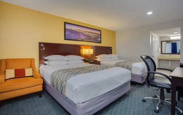 غرفة رباعية بسريرين كوين، Quality Inn San Diego South - Chula Vista 2/3