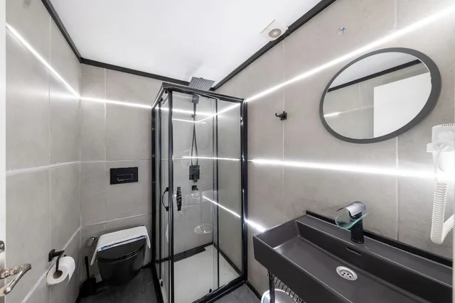 غرفة قياسية بسرير كوين، Frame Galata Hotel 5/5