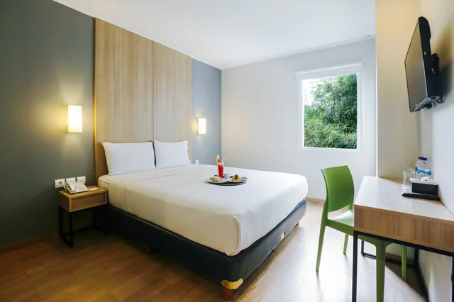 غرفة سوبيريور بسرير كوين، Hotel Citradream Yogyakarta 3/6