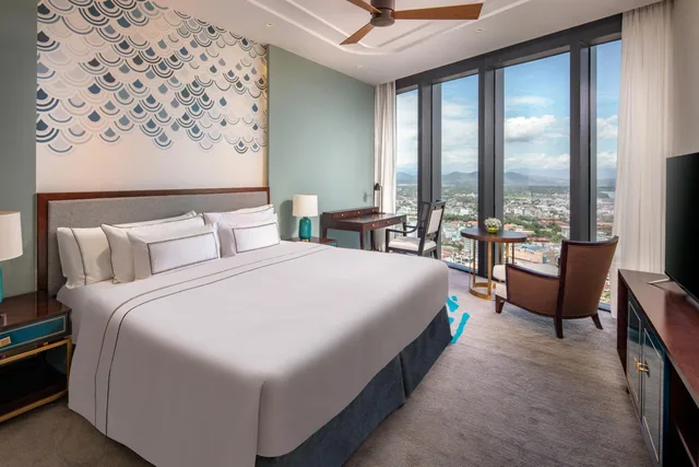 The Level, Deluxe, Executive Lounge Access، Melia Vinpearl Hue 1/6