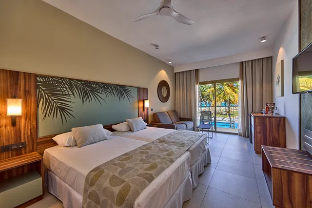 غرفة مزدوجة بإطلالة على البحر، Hotel RIU Turquoise - All Inclusive 1/4