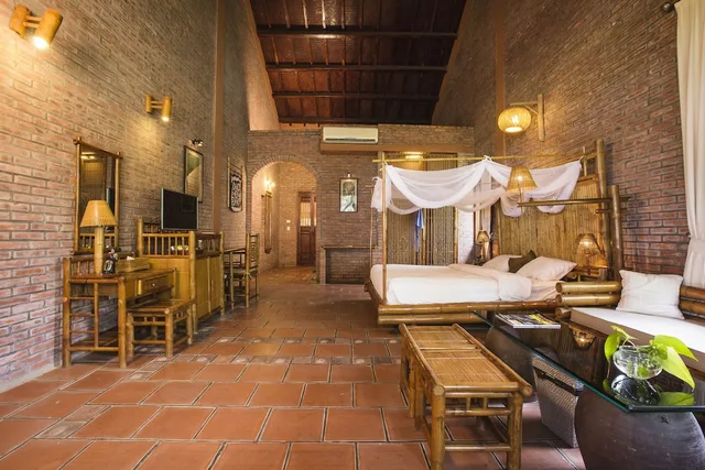 غرفة ديلوكس بسرير كينج بإطلالة على البحر، Van Chai Resort 3/3