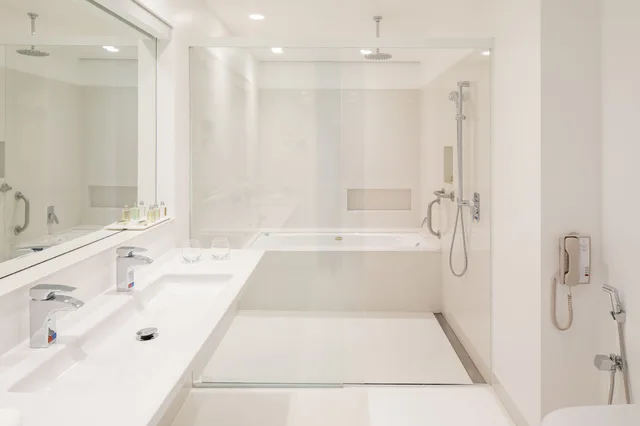 جناح بسرير كينج بجاكوزي، B Hotel Brasilia 2/2