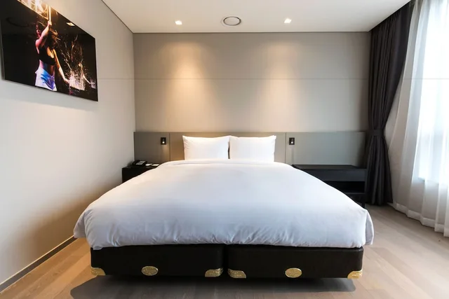 غرفة ديلوكس بسرير كينج بإطلالة على الجبل، Hotel Nanta 1/5