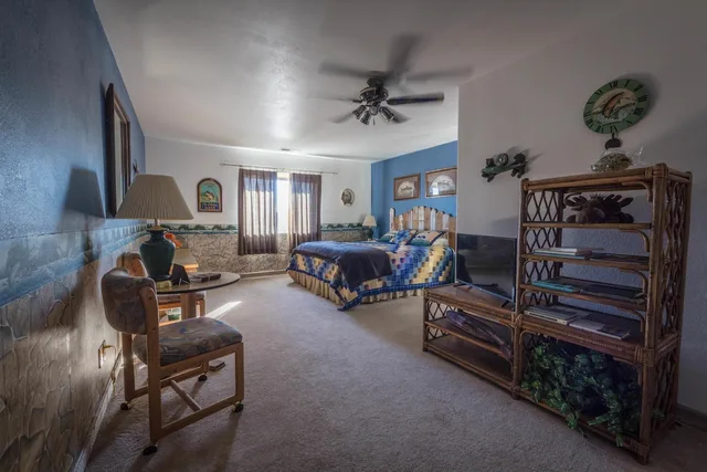 Bryce Trails Bed and Breakfast, Cedar City 25/50
