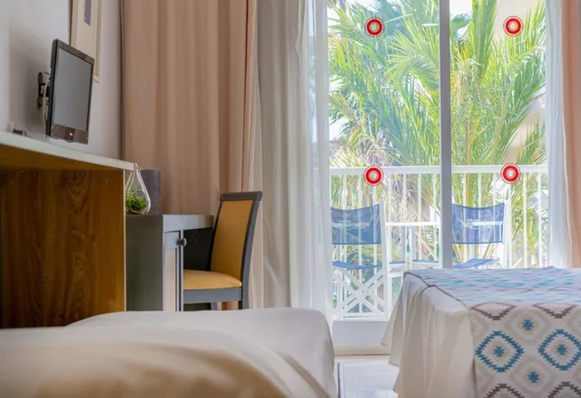 Room, Double Bed, Pool View, Club Hotel Aguamarina 3/3