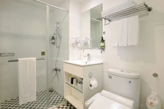 غرفة قياسية ثلاثية بسرير مزدوج وسرير فردي، CityInn Hotel Taipei Station Branch II 6/6