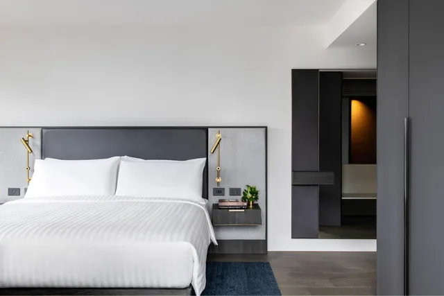 غرفة بريميوم بسرير كينج، Melbourne Marriott Hotel Docklands 5/10