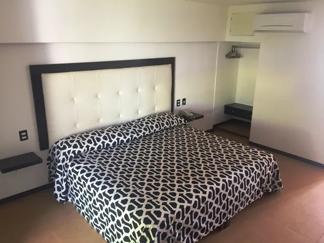 غرفة قياسية بسرير كينج بإطلالة على البحر، Hotel Essens by Kavia 5/10