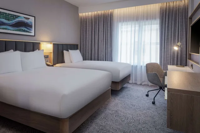 غرفة ديلوكس بسرير مزدوج وسرير فردي، DoubleTree by Hilton London Angel Kings Cross 1/9
