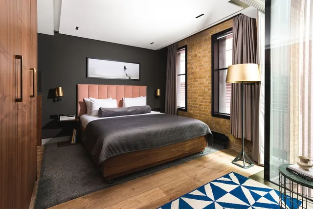 Premium, Studio, King Bed, Native Bankside 5/10