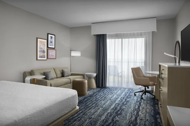 غرفة بسرير كينج، Hampton Inn And Suites Ocean City Bayfront Convention Center 1/10